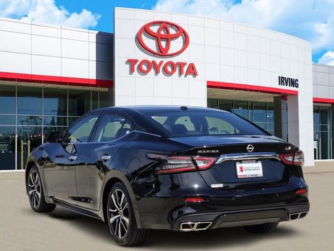 Used 2023 Nissan Maxima SV w/ Floor Mat Group FWD image 3