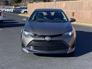 Used 2018 Toyota Corolla LE video 2