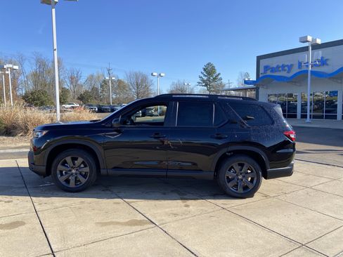 New 2026 Honda Pilot Sport image 6