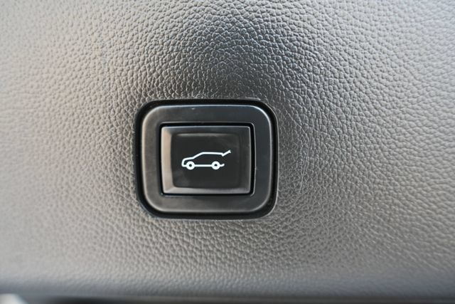 Used 2020 Chevrolet Traverse High Country AWD/4WD image 9