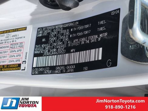 Used 2024 Toyota 4Runner TRD Off-Road Premium w/ Moonroof Package AWD/4WD image 33