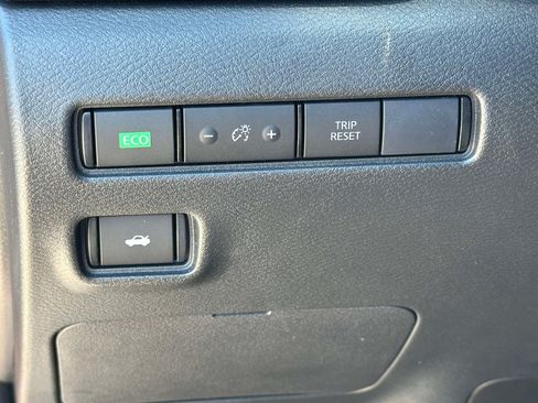 Used 2023 Nissan Sentra SV w/ All-Weather Package FWD image 17