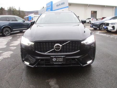 Certified 2023 Volvo XC60 B5 Plus w/ Climate Package image 2