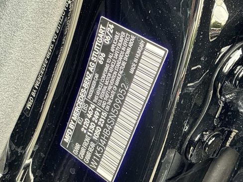 Used 2025 Mercedes-Benz CLA 250 4MATIC image 32