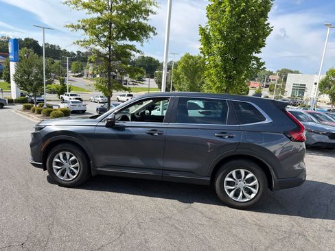 Used 2023 Honda CR-V LX image 8