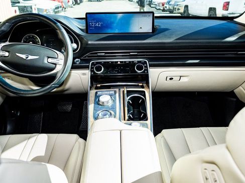 Used 2023 Genesis GV80 2.5T image 11