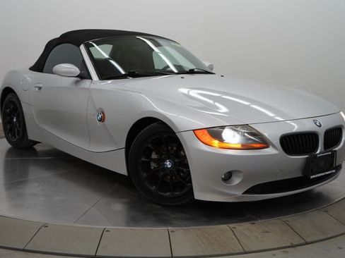 Used 2003 BMW Z4 2.5i image 3