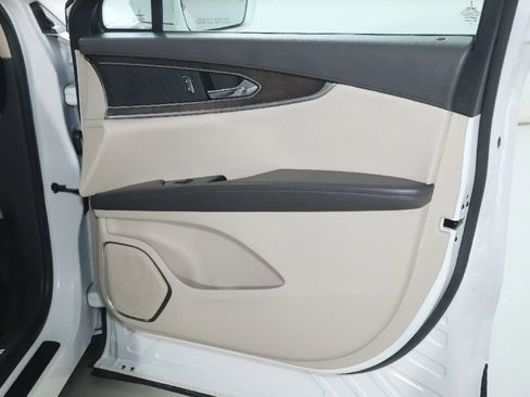 Used 2017 Lincoln MKX Reserve w/ Driver Assistance Package AWD/4WD image 35