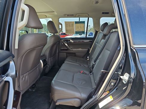 Used 2019 Lexus GX 460 Luxury image 19