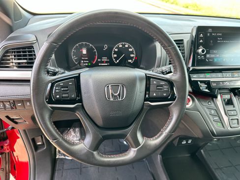 Used 2025 Honda Odyssey Sport-L image 14