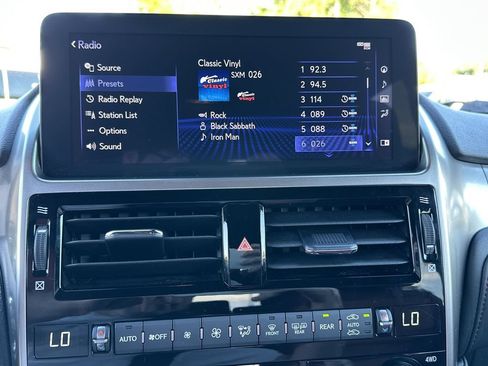 Used 2023 Lexus GX 460 Premium w/ Premium Plus Package AWD/4WD image 11