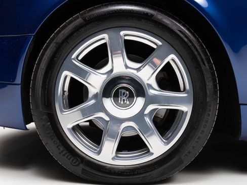 Used 2010 Rolls-Royce Phantom Drophead Coupe image 43