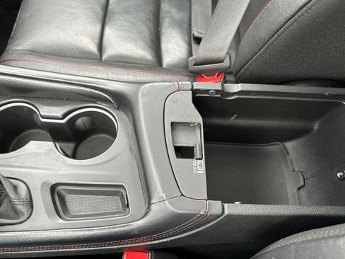 Used 2023 Dodge Durango GT image 32