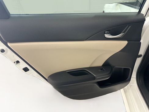 Used 2018 Honda Civic EX image 27