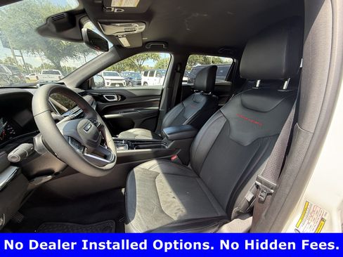 Used 2025 Jeep Compass Trailhawk AWD/4WD image 29