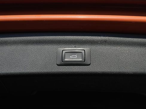 Used 2022 Audi Q3 2.0T Premium Plus image 16