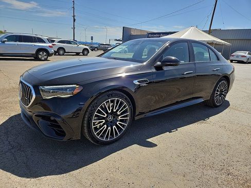 New 2026 Mercedes-Benz E 53 AMG e 4MATIC Sedan image 2