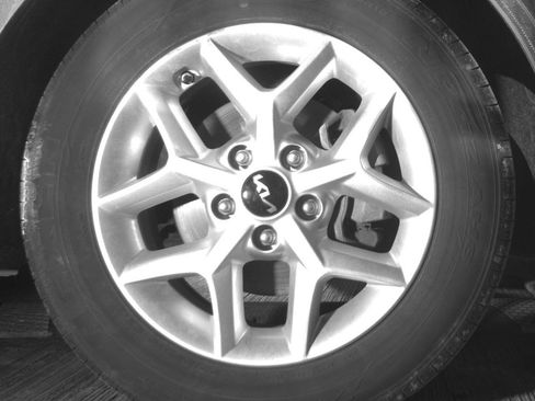 Used 2025 Kia Soul LX w/ LX Technology Package FWD image 18