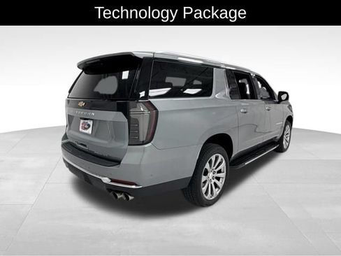 Certified 2026 Chevrolet Suburban Premier AWD/4WD image 6