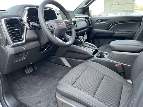 New 2026 GMC Canyon Elevation w/ Convenience Package image 8