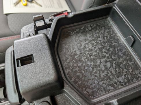 Used 2022 Jeep Wrangler Unlimited Rubicon image 32