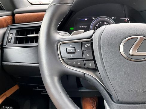 Used 2025 Lexus ES 300h w/ Premium Package image 24