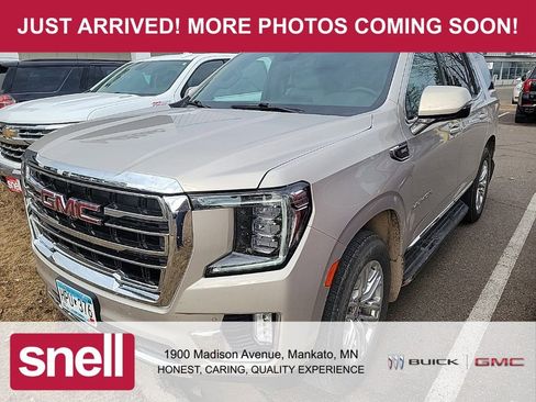 Used 2022 GMC Yukon SLT w/ SLT Luxury Package image 1