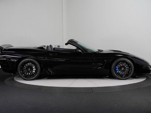 Used 1999 Chevrolet Corvette Convertible w/ Memory Pkg RWD image 10