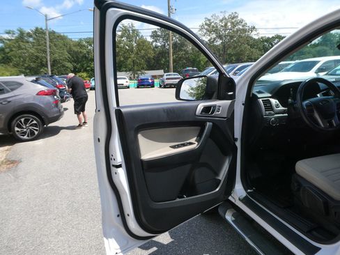 Used 2022 Ford Ranger XLT w/ Equipment Group 301A Mid RWD image 11