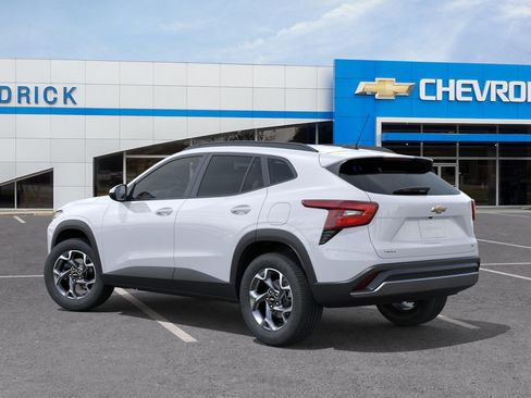 New 2026 Chevrolet Trax LT FWD image 5