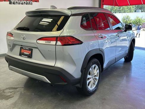Certified 2024 Toyota Corolla Cross LE FWD image 3