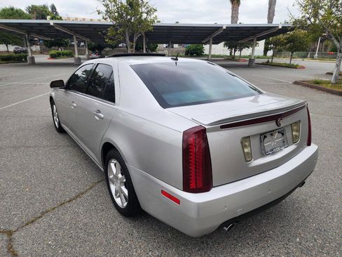 Used 2006 Cadillac STS w/ Preferred Equipment Group image 8