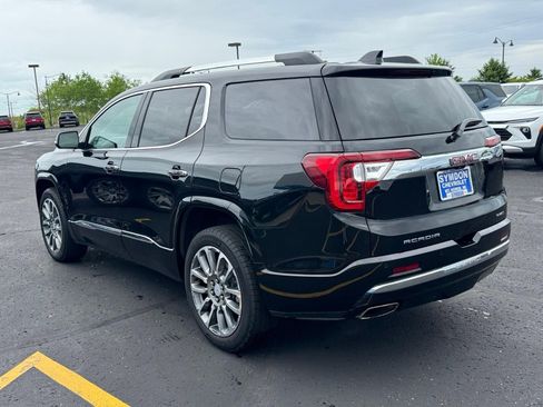 Used 2023 GMC Acadia Denali w/ Denali Ultimate Package AWD/4WD image 3