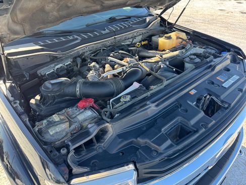 Used 2018 Ford F450 XLT w/ XLT Premium Package image 24