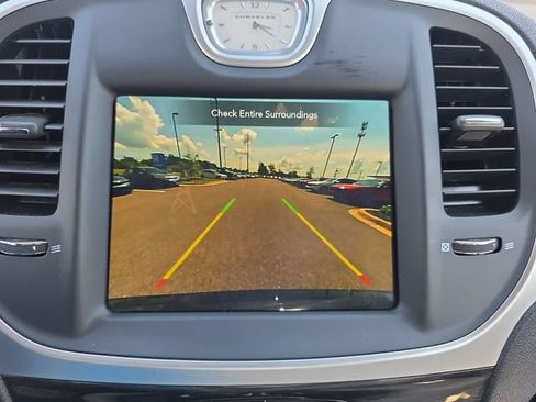 Used 2022 Chrysler 300 Touring L RWD image 23