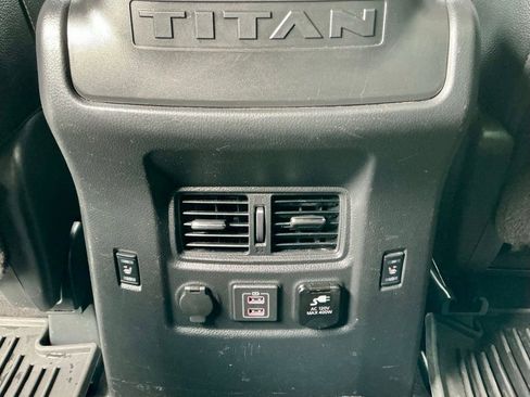 Used 2021 Nissan Titan PRO-4X w/ Pro-4x Convenience Package image 31