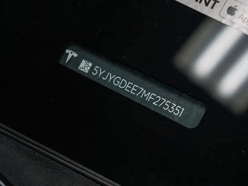 Used 2021 Tesla Model Y Long Range image 30