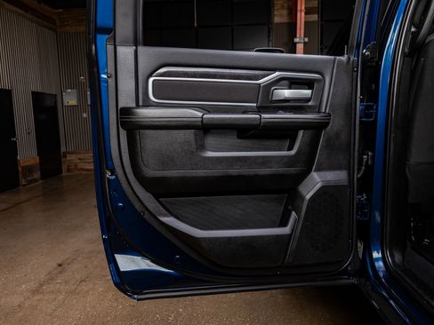 Used 2024 RAM 3500 Big Horn w/ Night Edition image 35