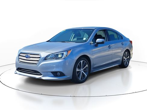 Used 2017 Subaru Legacy 2.5i Limited image 3