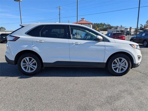 Used 2018 Ford Edge SEL image 3