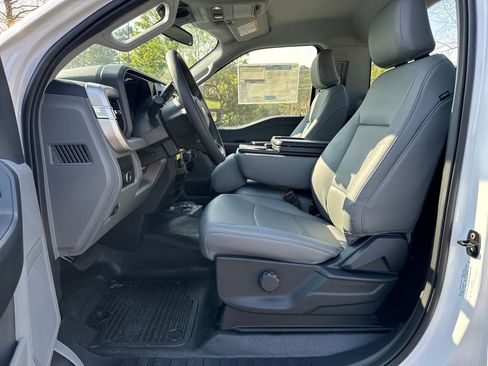 New 2026 Ford F450 XL w/ XL Chrome Package RWD image 9