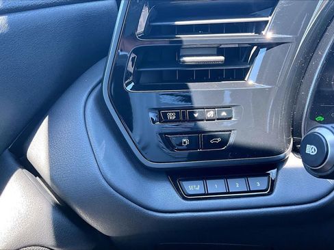 Used 2025 Lexus TX 500h AWD w/ Technology Package image 34
