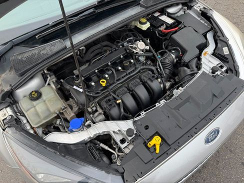 Used 2018 Ford Focus SE FWD image 21