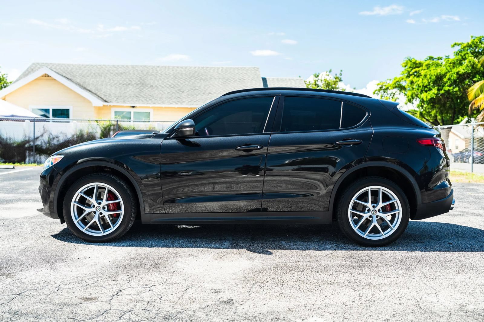 Used 2019 Alfa Romeo Stelvio Ti AWD/4WD image 11