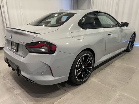 Used 2025 BMW M240i xDrive Coupe w/ Premium Package image 6