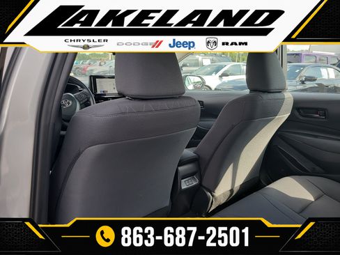 Used 2025 Toyota Corolla LE FWD image 12