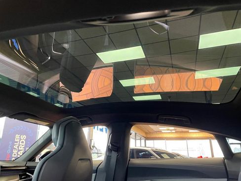 Used 2022 Audi e-tron GT Prestige w/ Prestige Package image 21