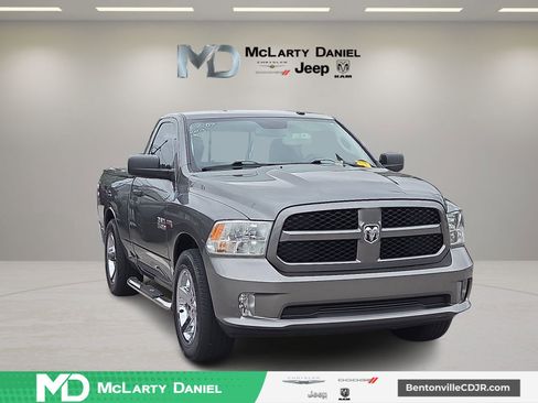 Used 2013 RAM 1500 Express RWD image 1
