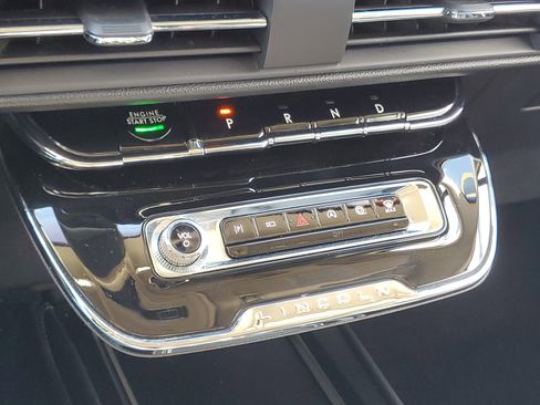 Certified 2024 Lincoln Corsair Reserve w/ Equipment Group 201A image 18