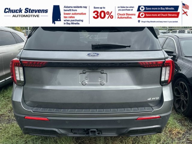Used 2026 Ford Explorer ST-Line AWD/4WD image 3
